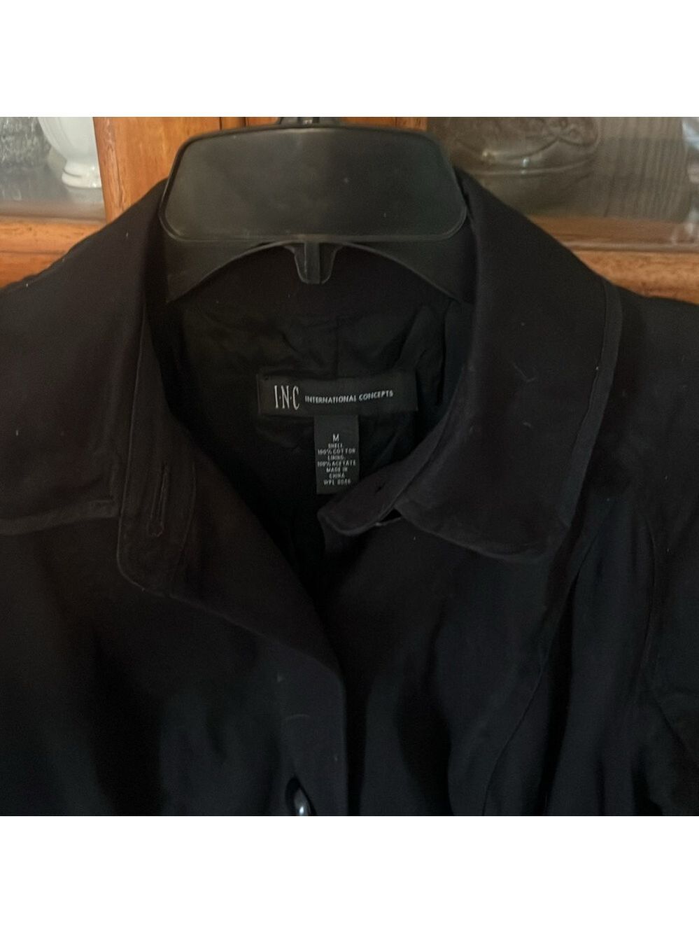 A woman coat - Picture 3 of 5